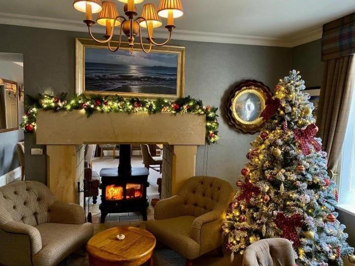 The Dunstanburgh Castle Hotel Эмблтон Экстерьер фото