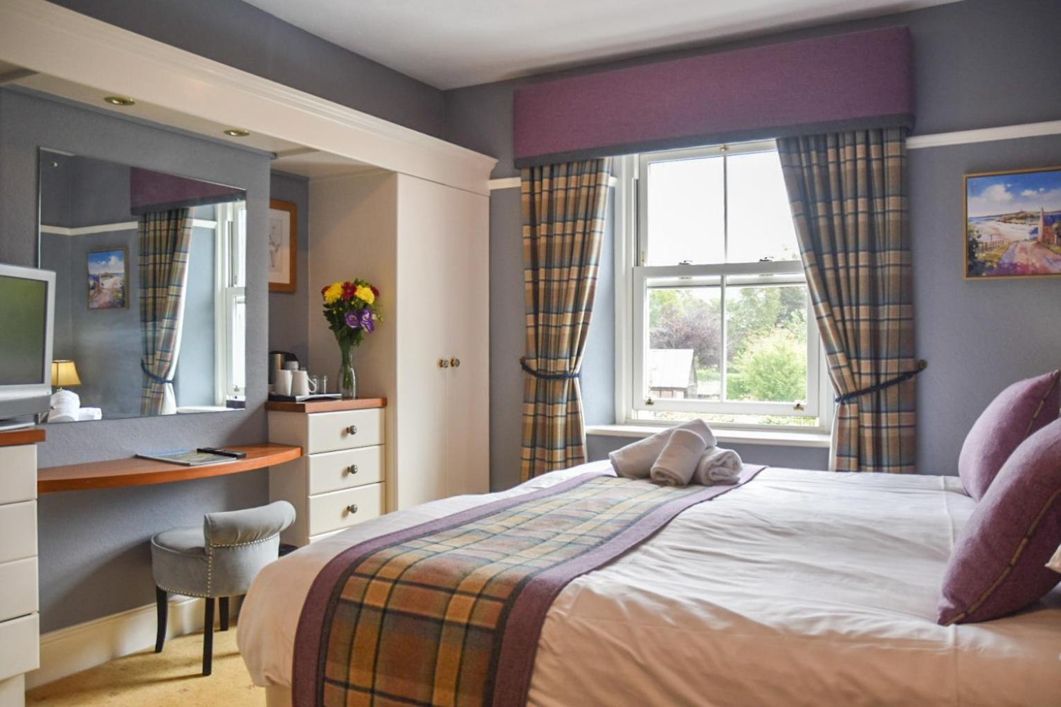 The Dunstanburgh Castle Hotel Эмблтон Экстерьер фото