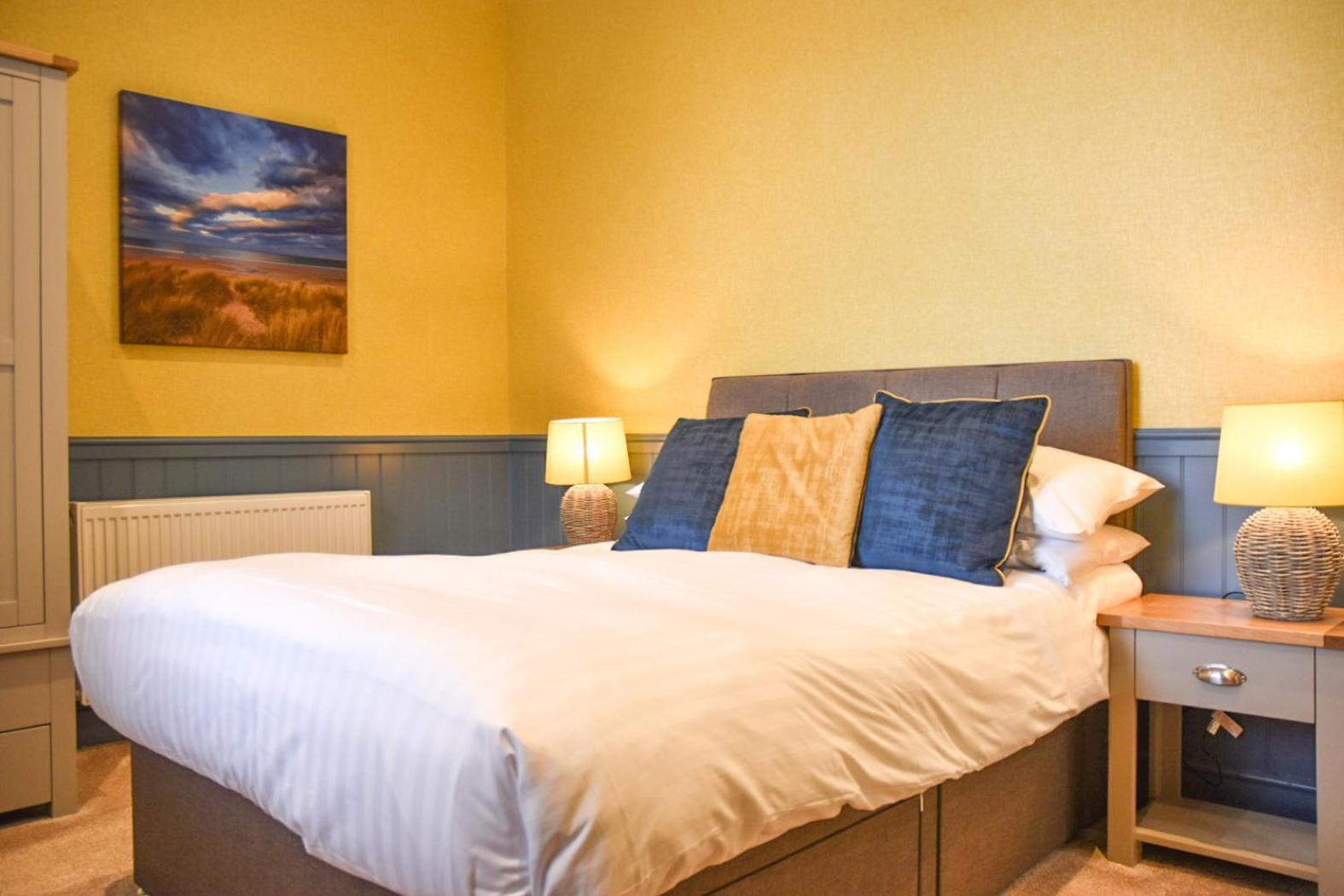 The Dunstanburgh Castle Hotel Эмблтон Экстерьер фото